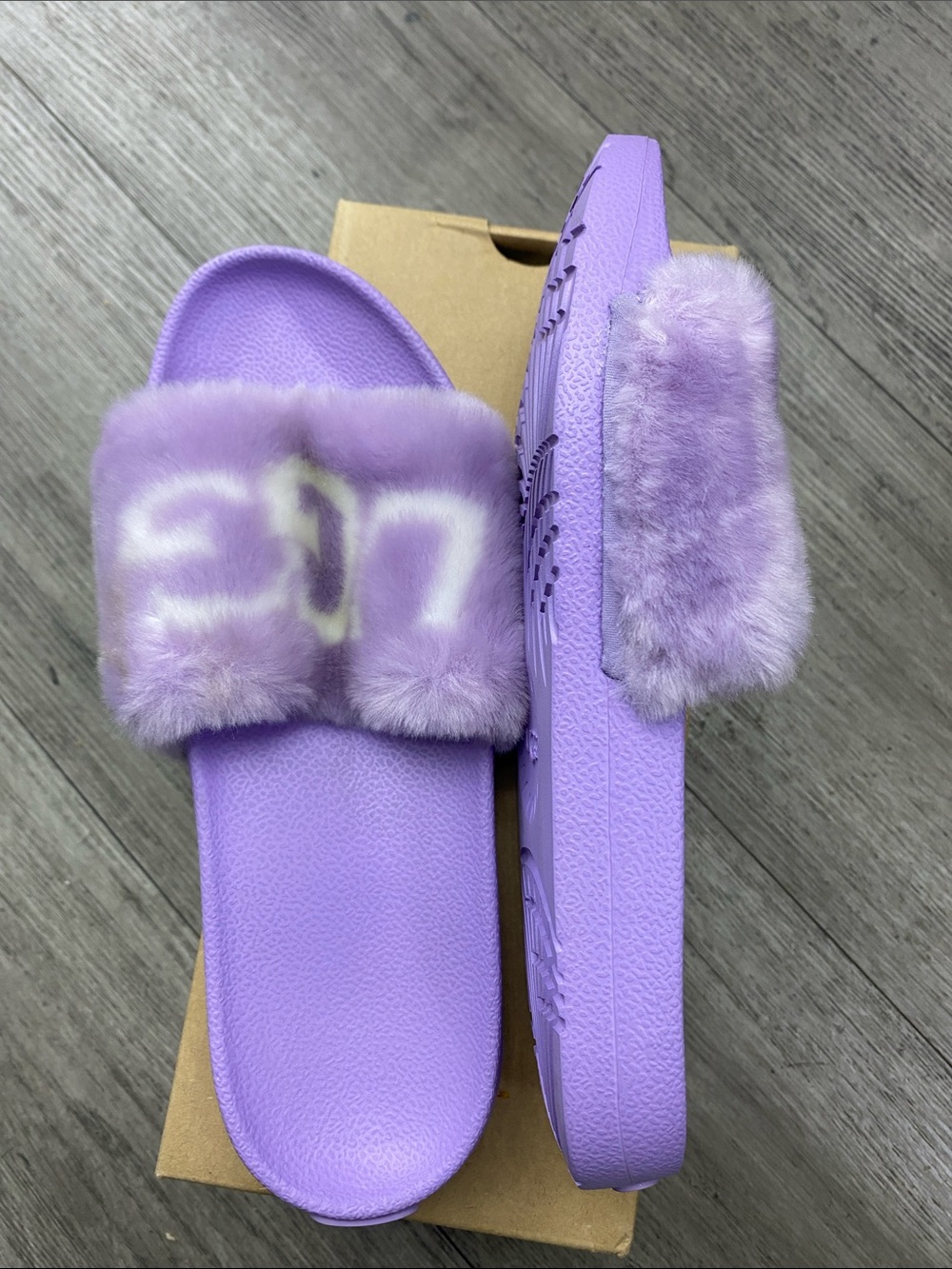 UGG Royal Graphic Women’s Shoes Size US 8 EU 39